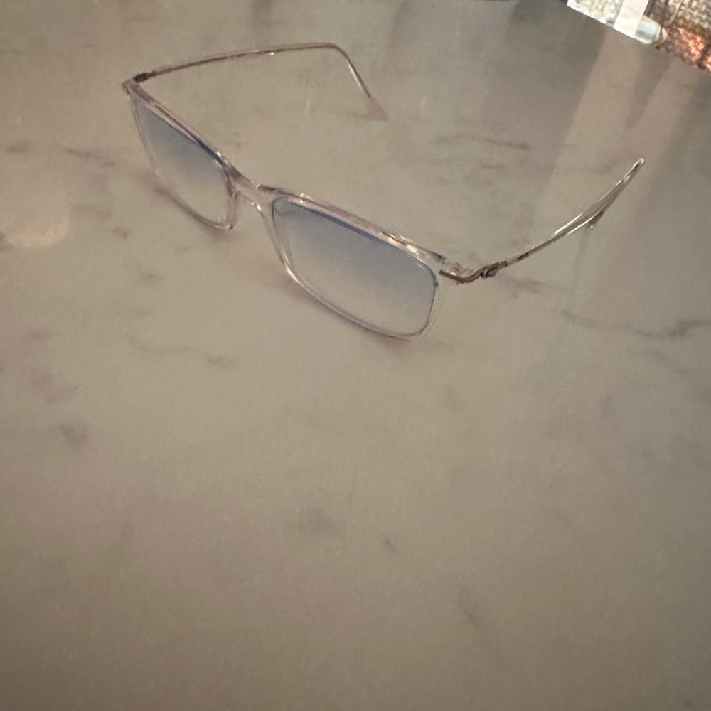 Frame able to put prescription on it. Great condition. 53-17 light